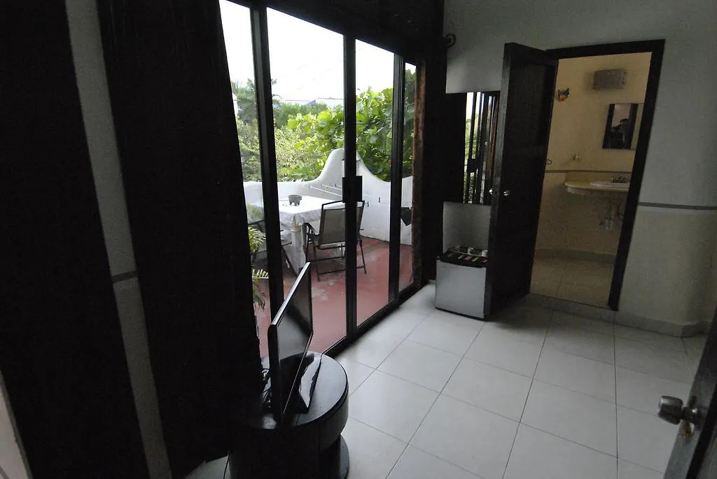 Nocleg ze śniadaniem B&B Tiburon Playa del Carmen