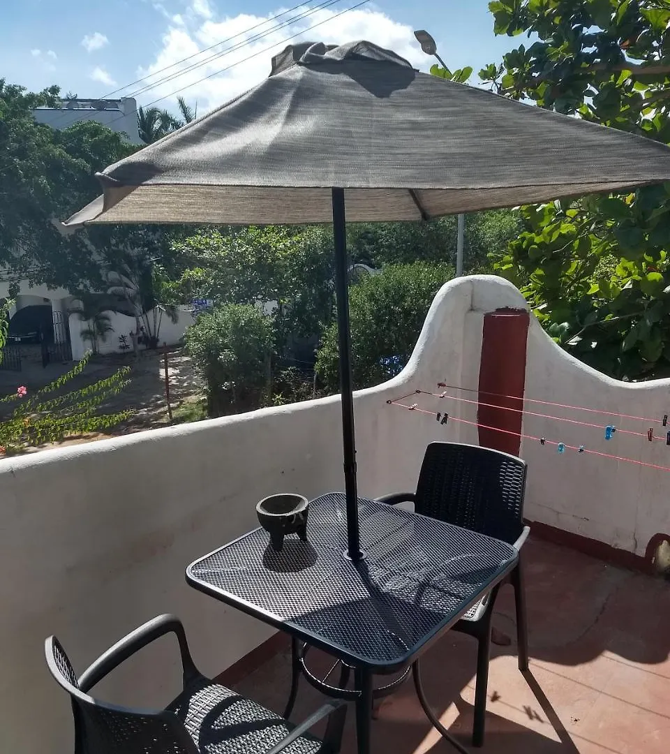 住宿加早餐酒店 B&B Tiburon 普拉亚卡门